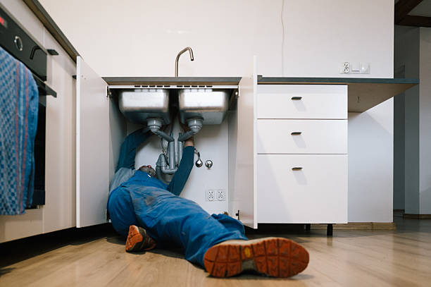 Professional Emergency Plumber technician working in Flemington, PA